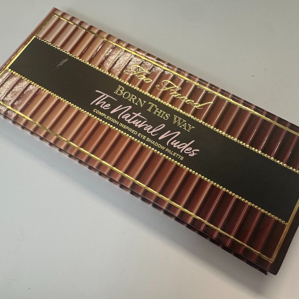 Too Faced Born This Way The Natural Nudes Eyeshadow Palette